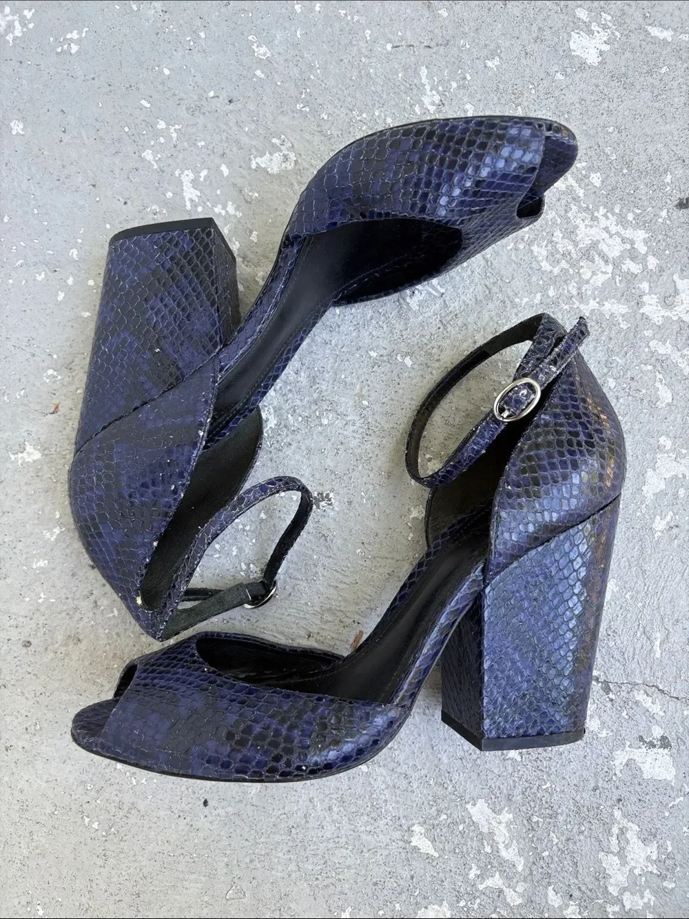 Schutz chunky Heel Peep toe sandals